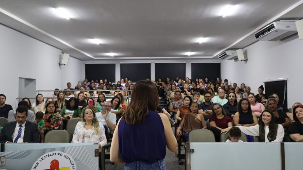 Palestra em Nobres: Reflexões e Conhecimento sobre Autismo
